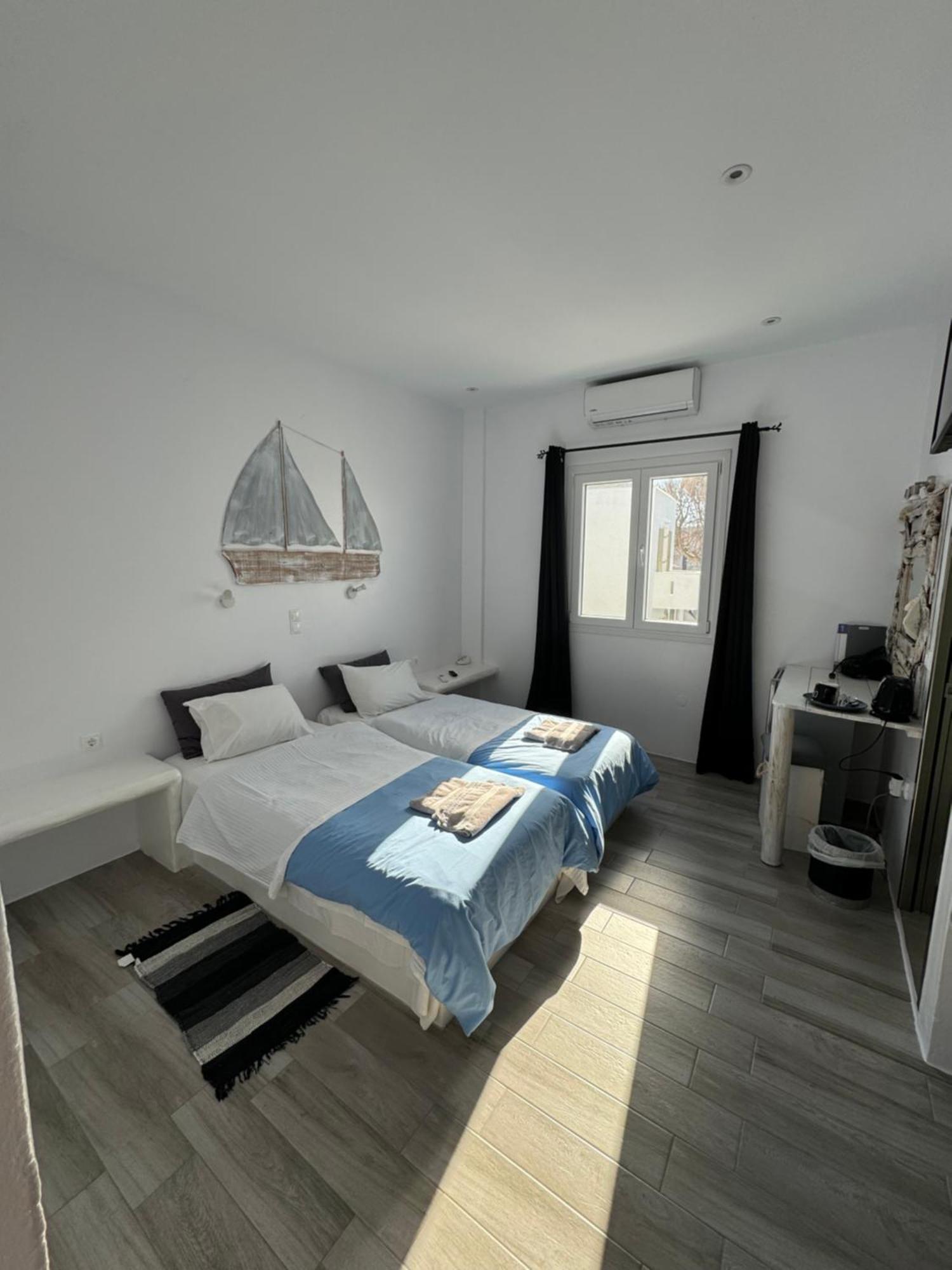 Madaky Hotel Náousa Eksteriør billede