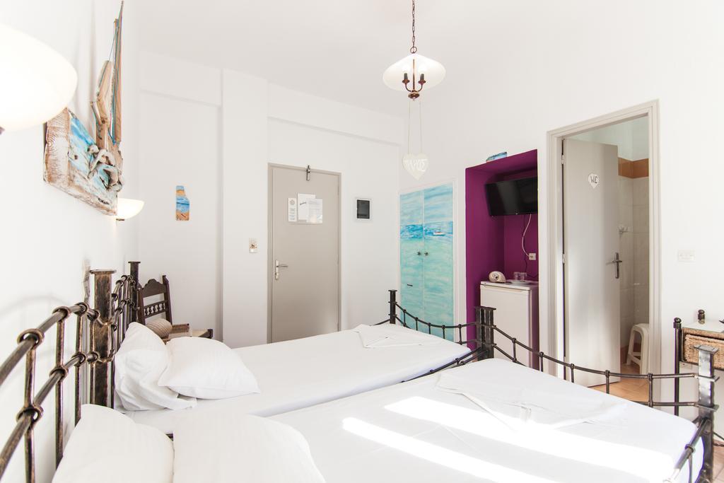 Madaky Hotel Náousa Eksteriør billede