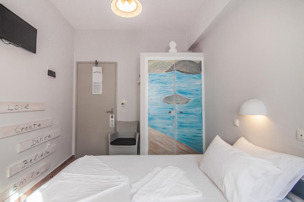 Madaky Hotel Náousa Eksteriør billede